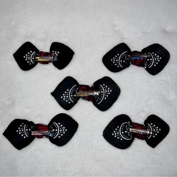 Black and Red Rose Paisley Rockabilly Bandana Knotted Hair Bow - Picture 10 of 11